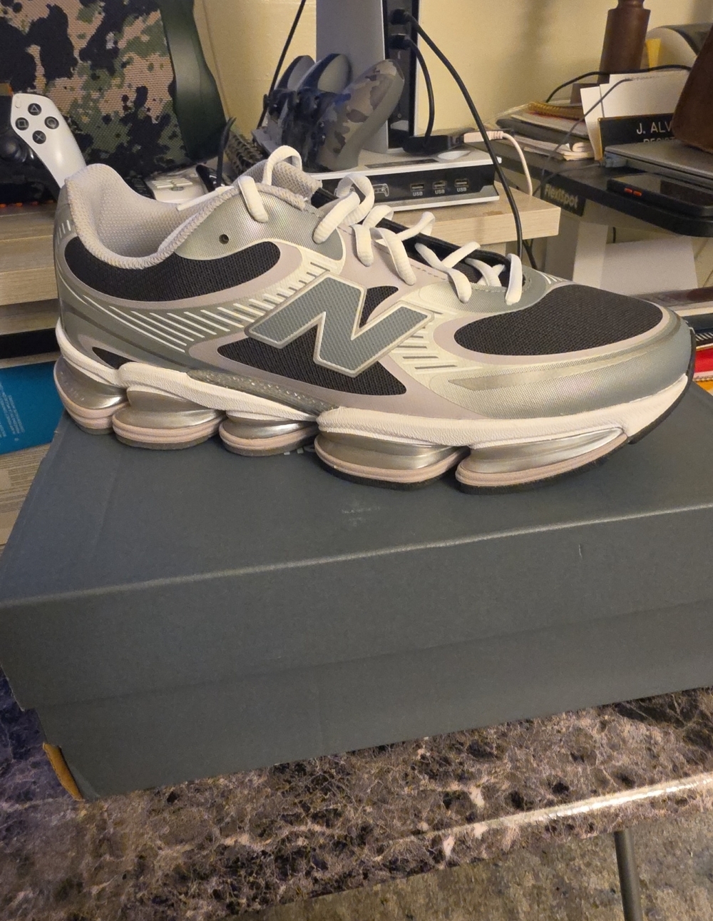 New Balance Men’s Silver and Black Athletic Sneakers